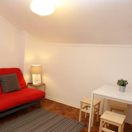 White Cosy Apartment Lissabon Buitenkant foto